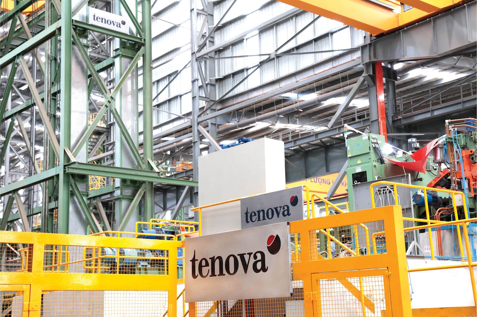 Nhà máy Tôn Pomina đang được vận hành sản xuất hoàn toàn bởi dây chuyền thiết bị và công nghệ tiên tiến bậc nhất Châu Âu đến từ Tập đoàn Tenova (Ý)
