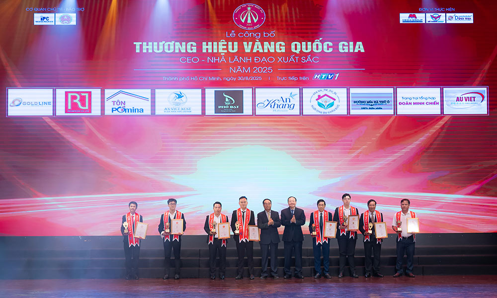 tôn pomina được vinh danh top 10 thương hiệu vàng quốc gia 2025