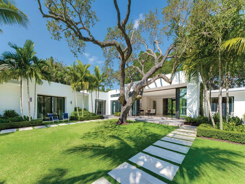 cách bố trí cây cảnh trước nhà