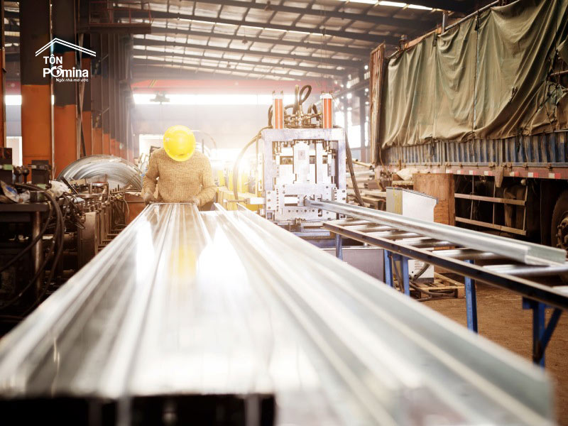 mở nhà máy cán tôn