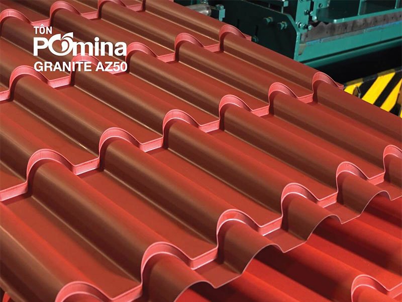 tôn giả ngói màu đỏ đậm