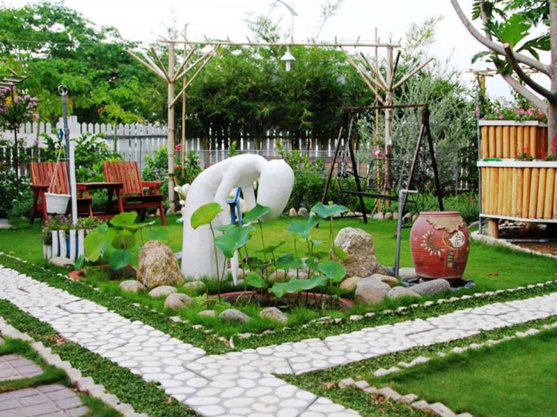 cách bố trí sân vườn trước nhà